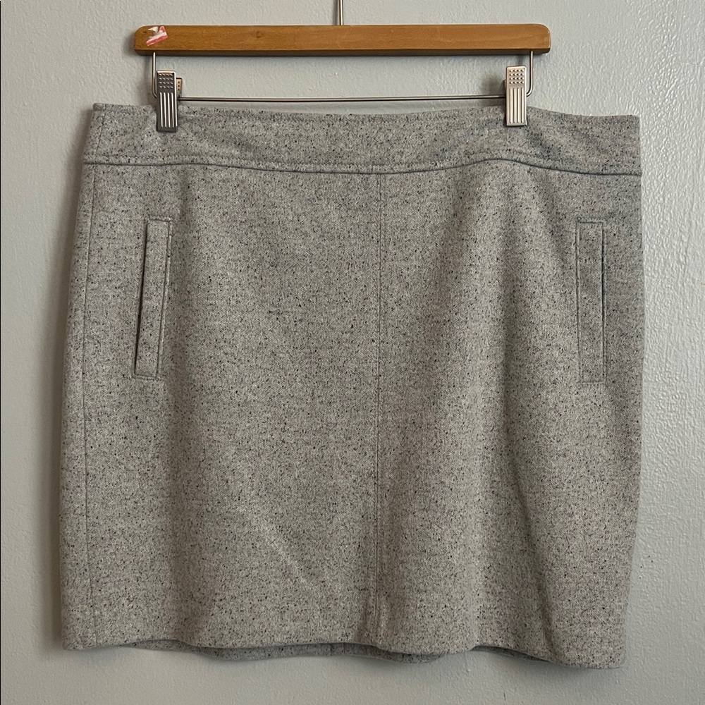 LOFT Heather Gray Pencil Skirt